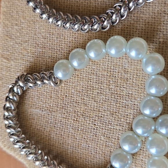 Paparazzi 6 Piece Necklace Silver Heart With Pearl Bracelets Set - Picture 11 of 17